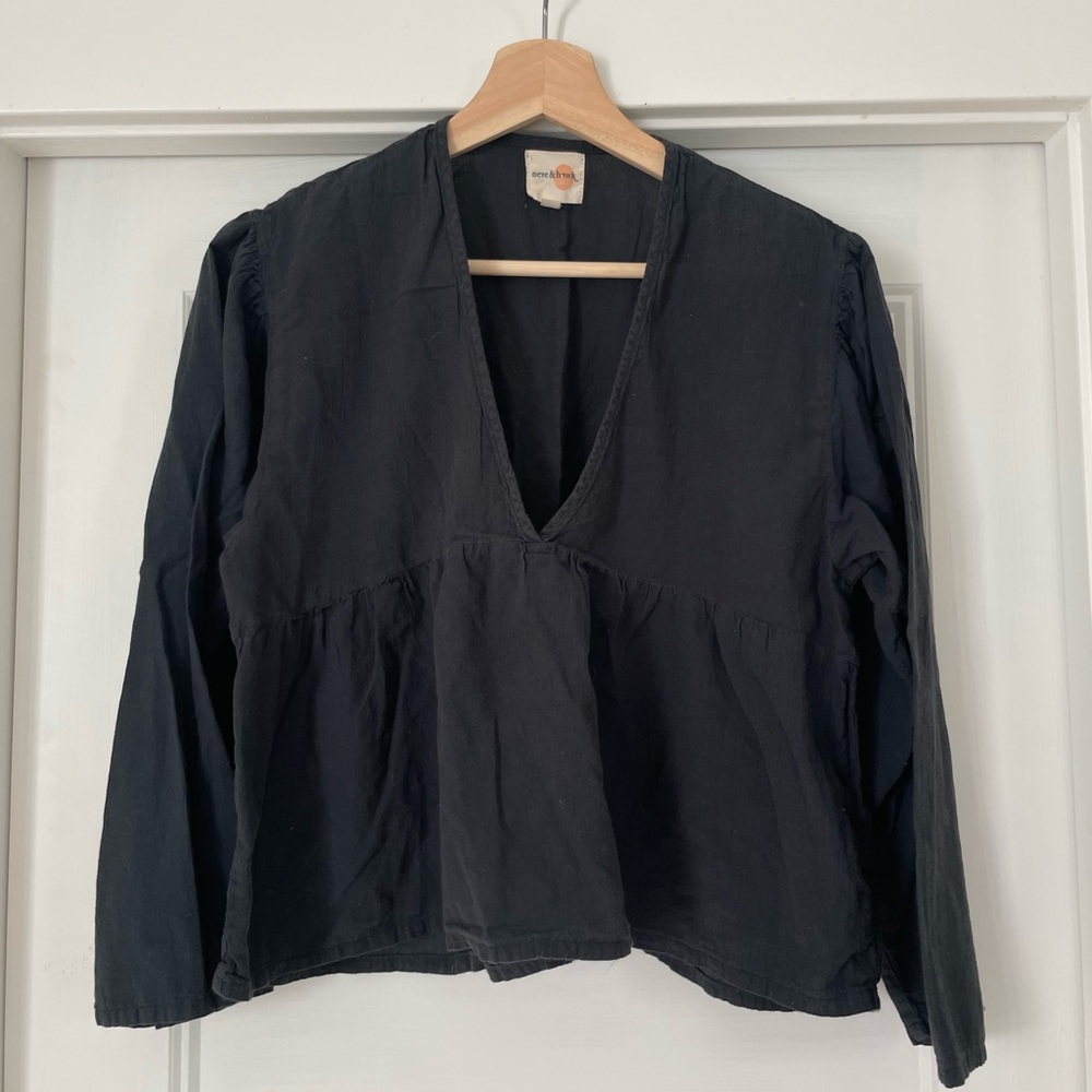 🌻 SOLD 🌻 Neve and Hawk (Longway California) Savannah Top